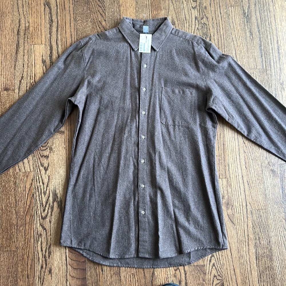 American Apparel soft brown flannel men’s shirt, size large, new, never worn.